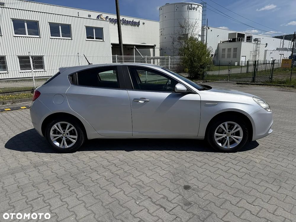 Alfa Romeo Giulietta 2.0 JTDM 16V Veloce - 3