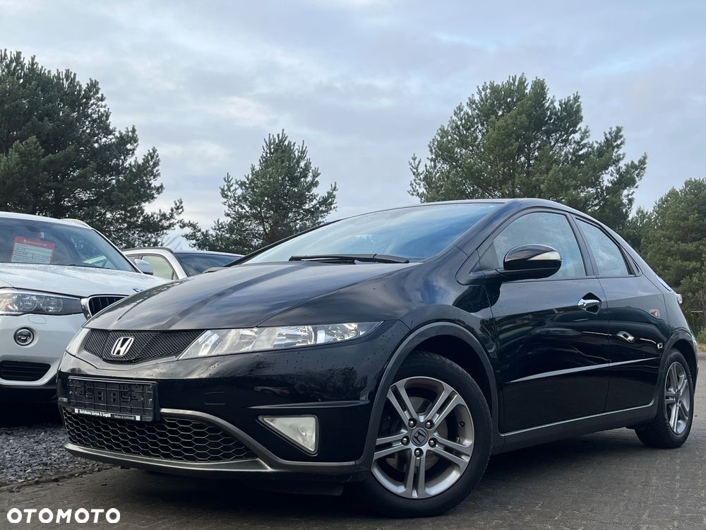 Honda Civic 1.4 i-VTEC Sport Black Edition - 6
