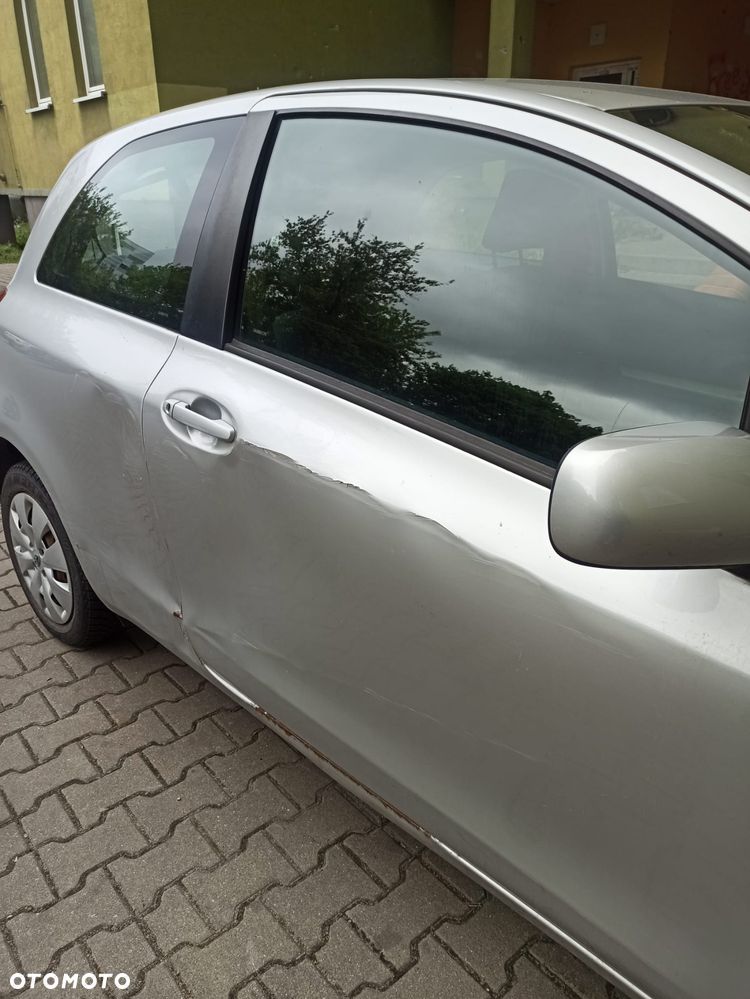 Toyota Yaris - 6