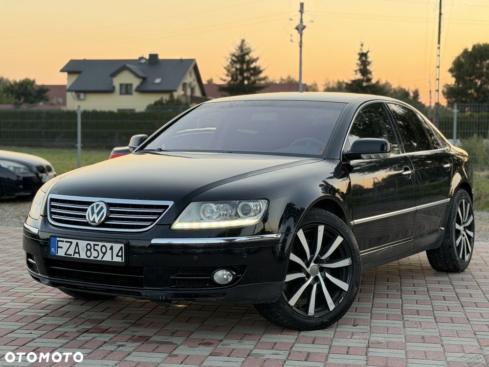 Volkswagen Phaeton - 1