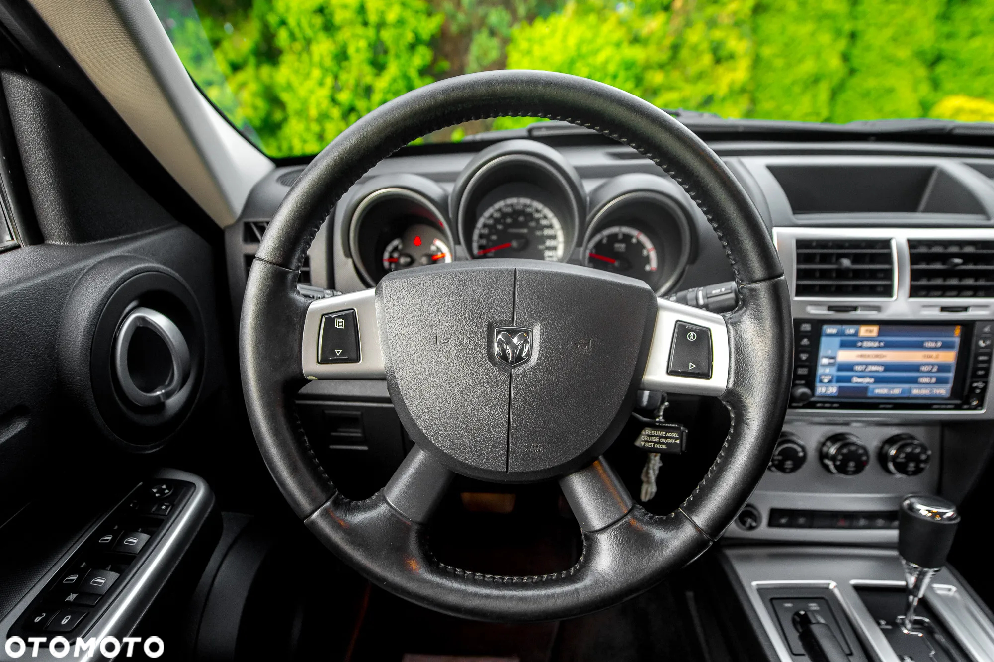 Dodge Nitro 2.8 CRD RT - 25