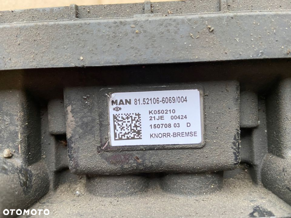 Modulator hamulcowy EBS MAN TGX TGS euro 6 zawór - 2