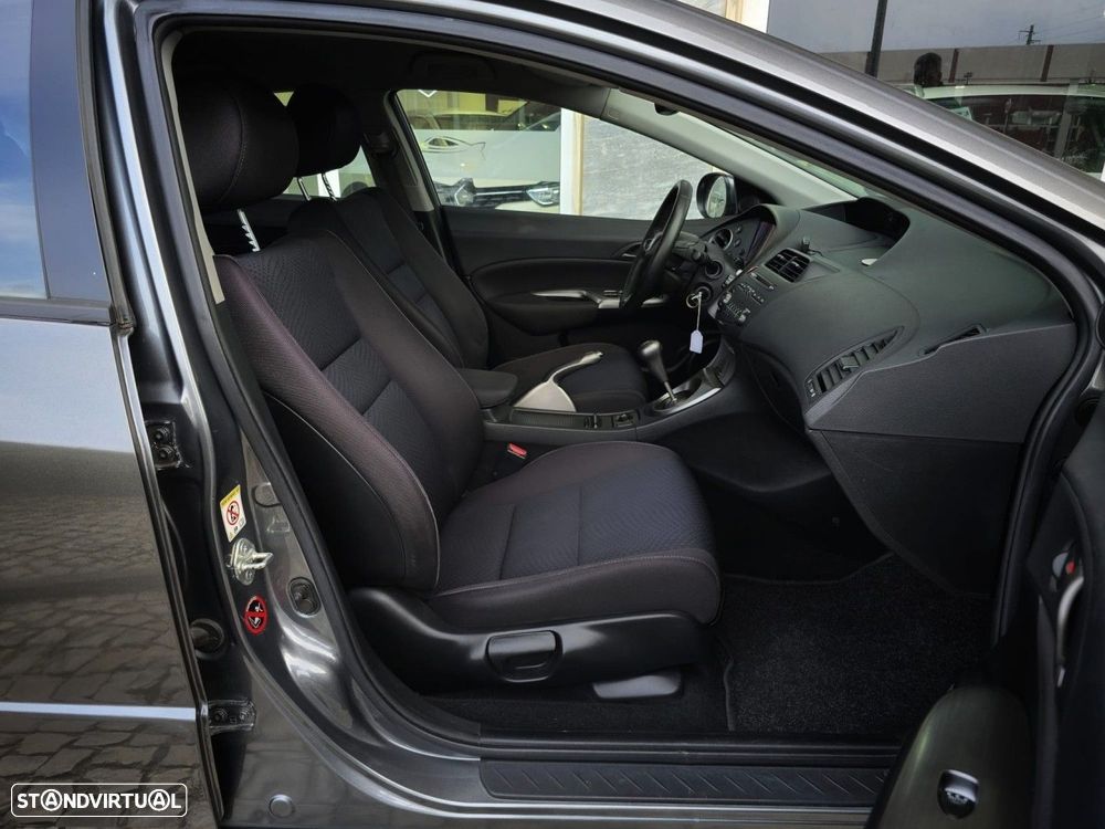 Honda Civic 1.4 i-VTEC Elegance - 24