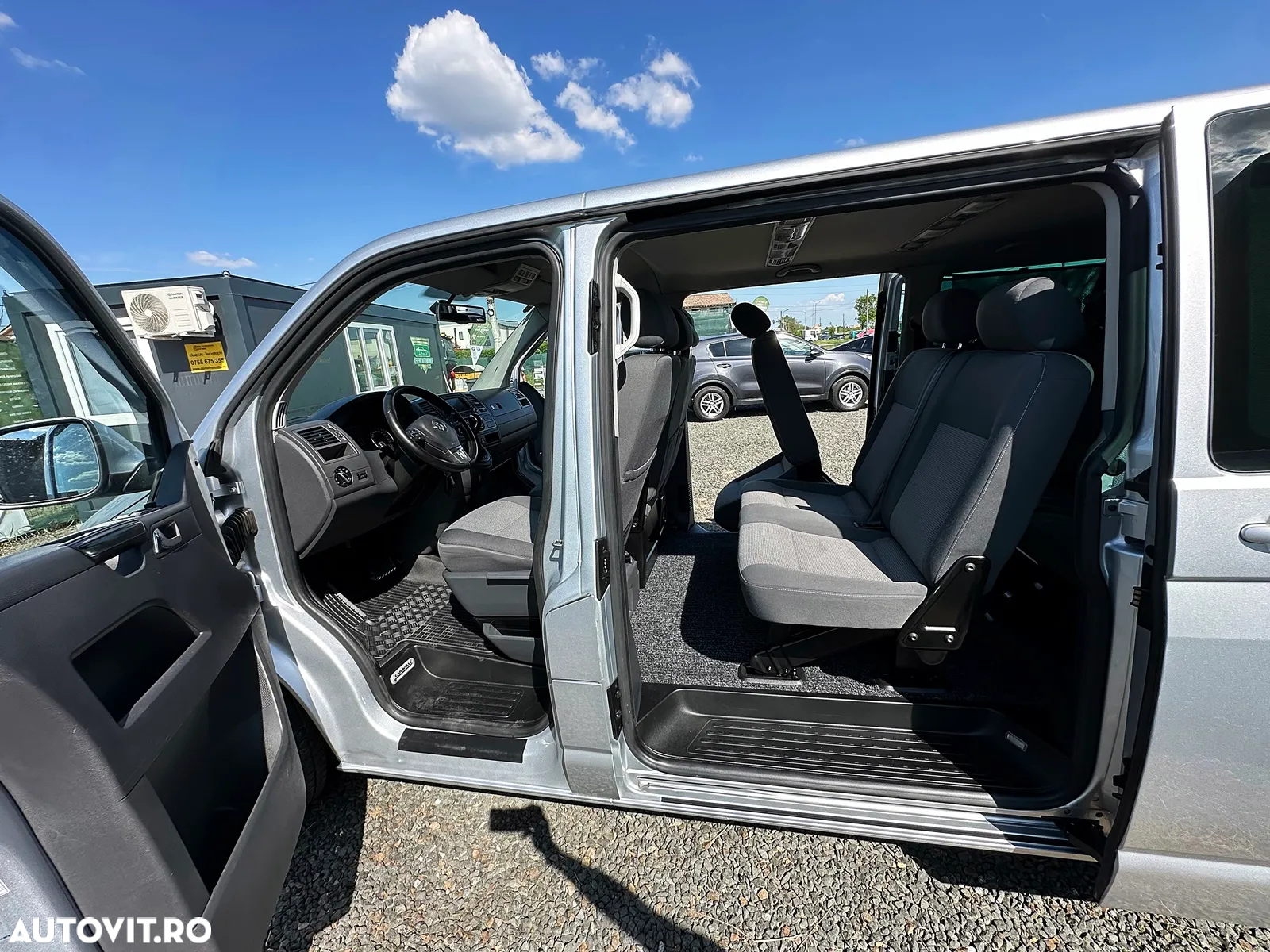 Volkswagen Caravelle T6 2.0 TDI KR Comfortline DSG - 8