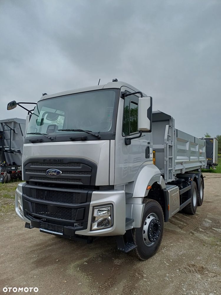 Ford F-LINE - 1