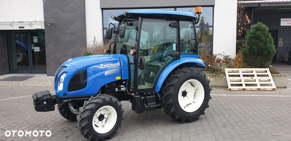 New Holland BOOMER