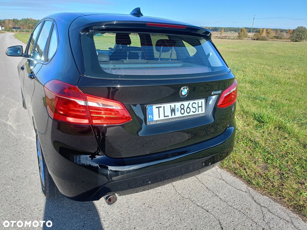 BMW Seria 2 218i - 11