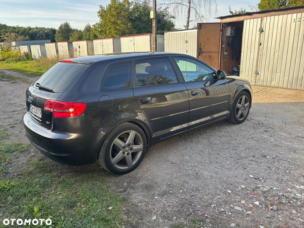 Audi A3 Sportback 1.8 TFSI Ambition - 11