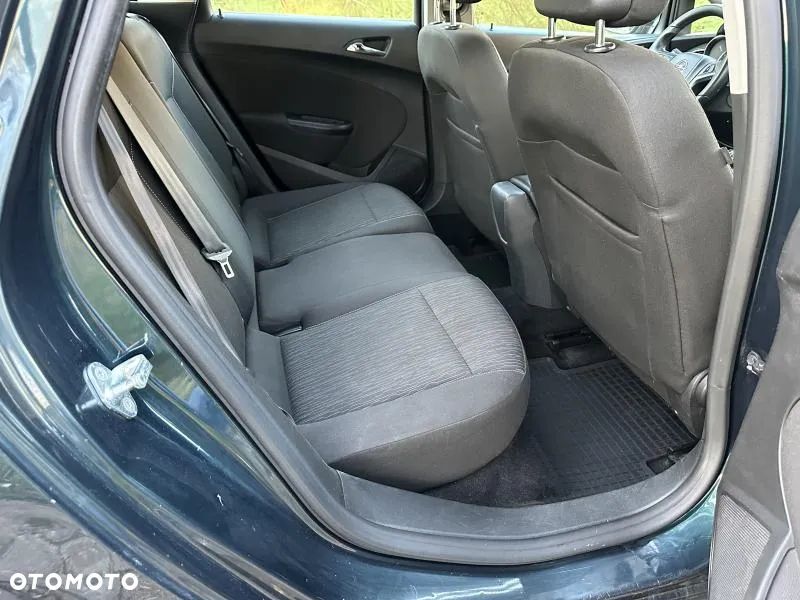 Opel Astra IV 1.4 T Active EU6 - 10