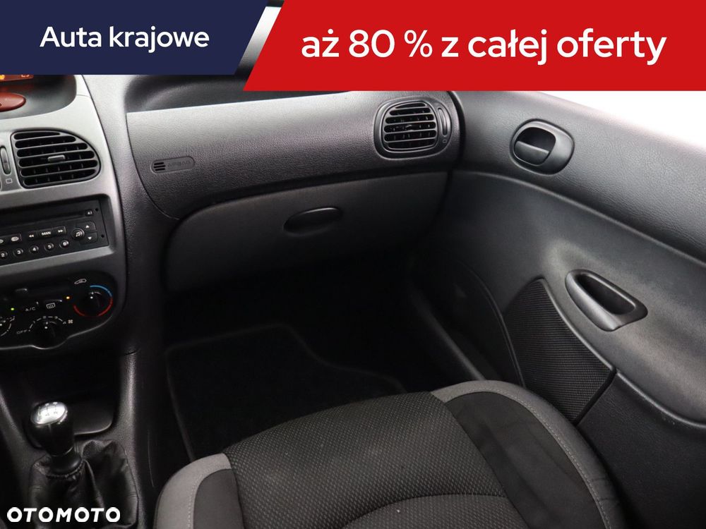 Peugeot 206 - 10