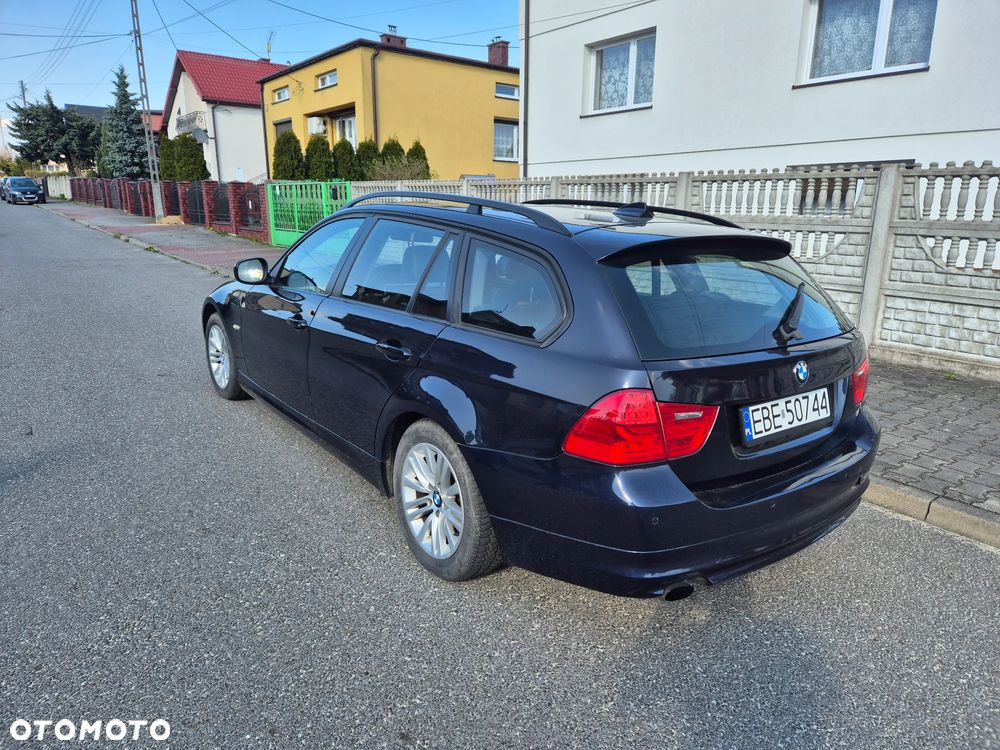 BMW Seria 3 318d DPF Edition Exclusive - 4
