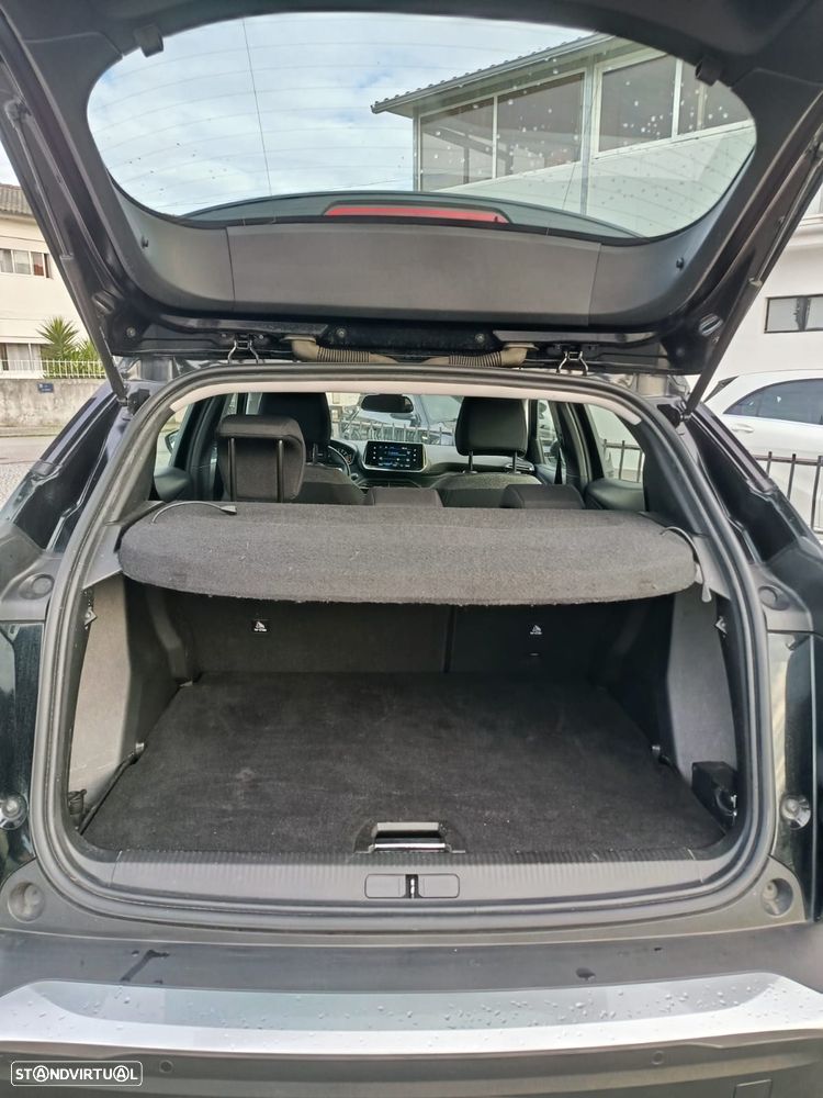 Peugeot 2008 PureTech 130 EAT8 Active Pack - 19