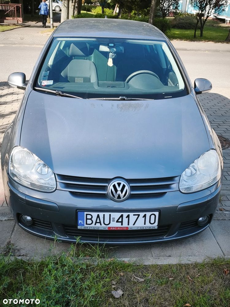 Volkswagen Golf - 6