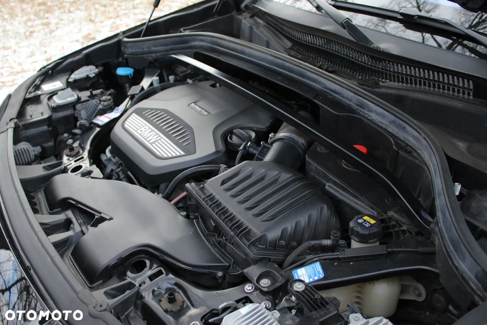 BMW X2 sDrive18d Advantage Plus - 33