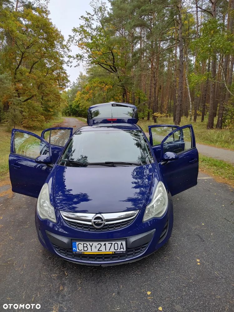 Opel Corsa 1.2 16V Essentia - 2