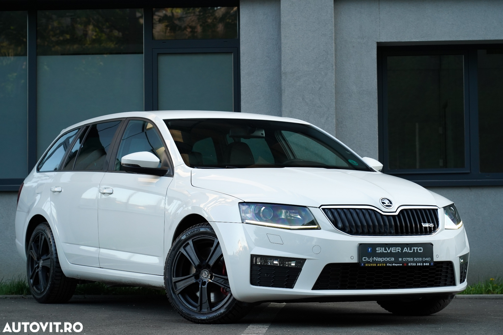 Skoda Octavia 2.0 TDI DSG RS - 24