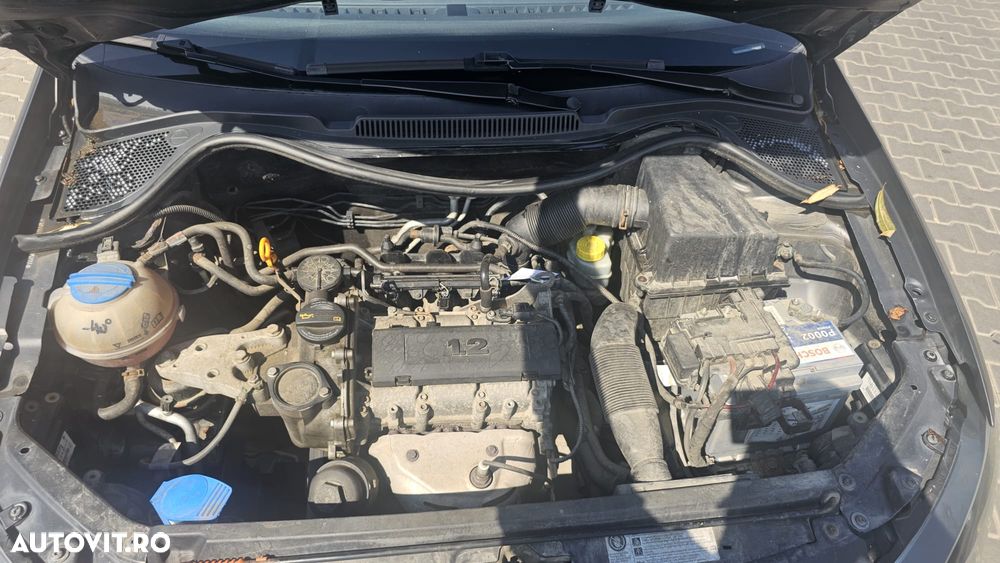 Volkswagen Polo - 12