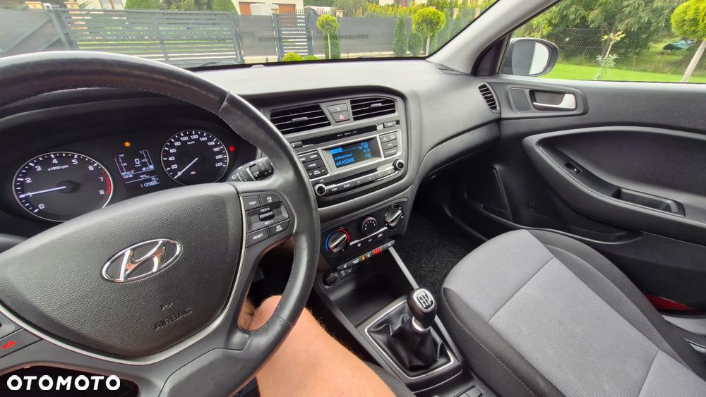 Hyundai i20 1.2 Trend - 15