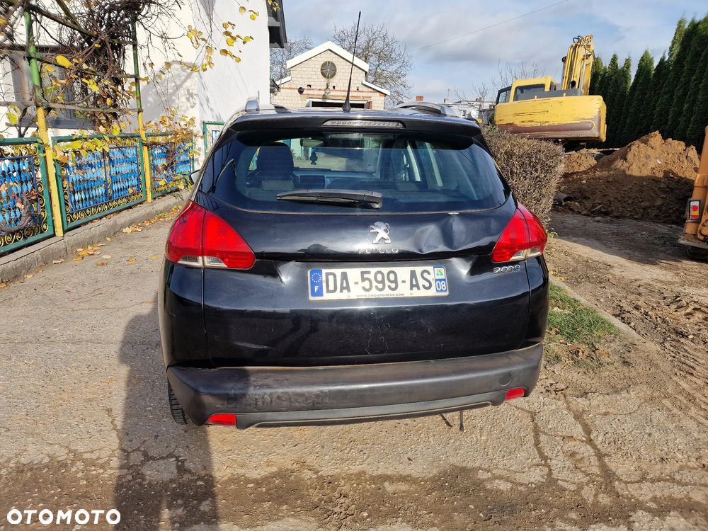 Peugeot 2008 1.2 Pure Tech Active EU6 - 8