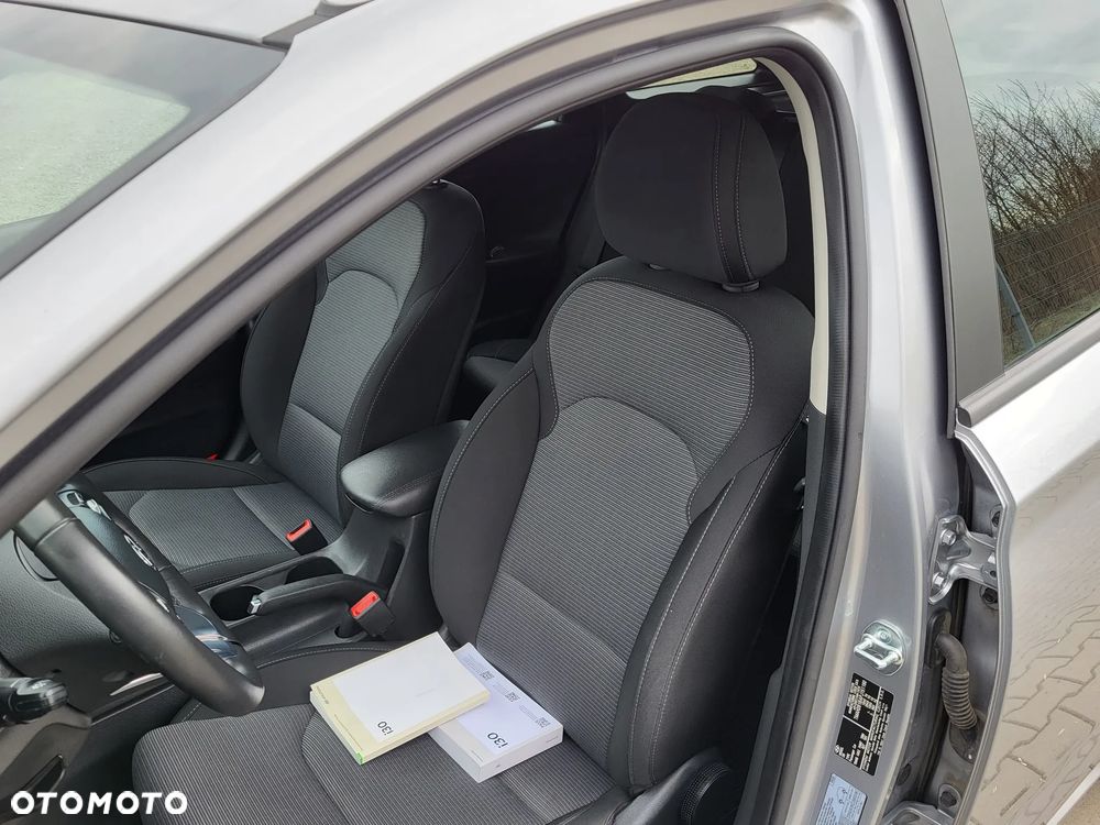 Hyundai i30 1.0 T-GDI Classic + - 12