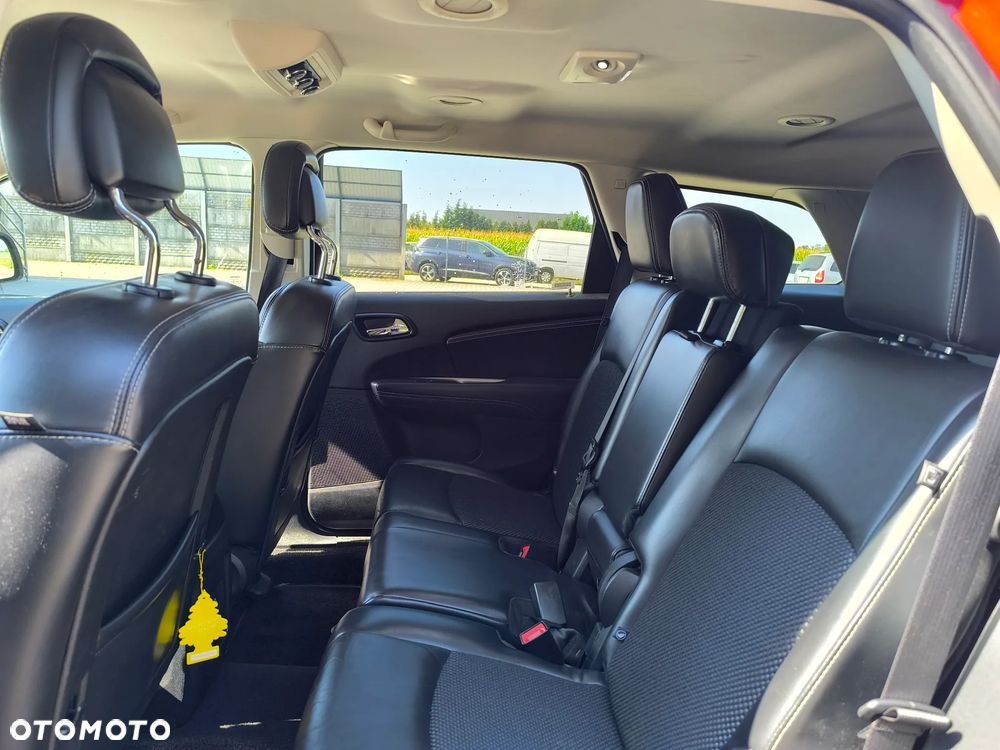 Dodge Journey - 8
