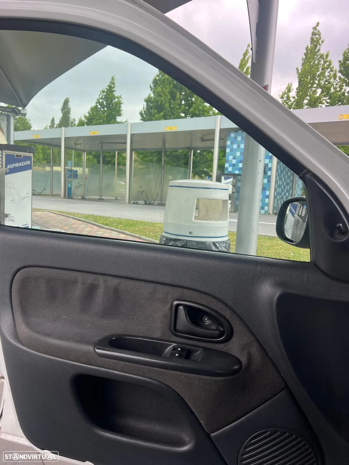 Renault Clio 1.5 dCi Authentique - 13