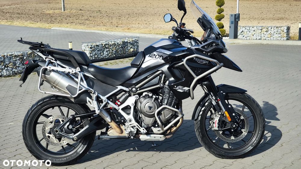 Triumph Tiger - 1