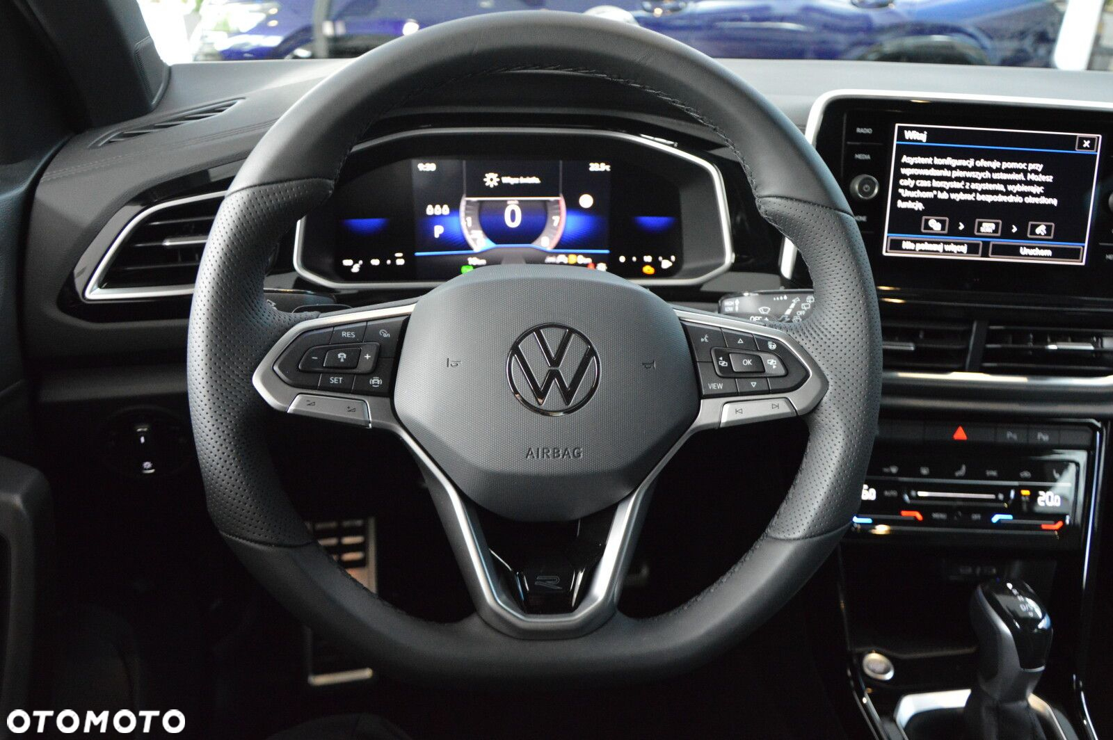 Volkswagen T-Roc - 12
