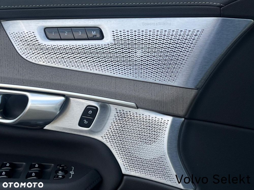 Volvo XC 90 - 35