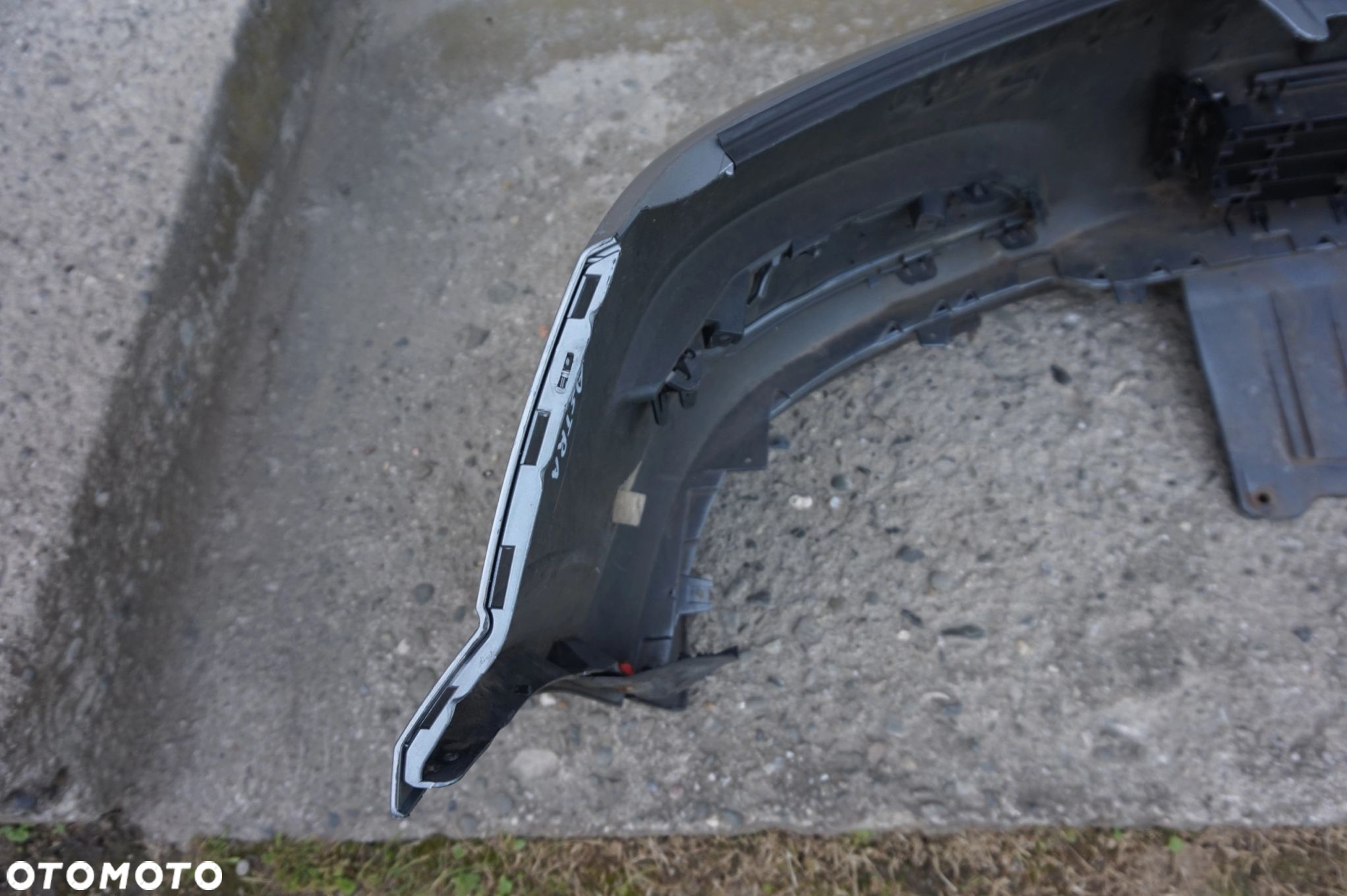 ZDERZAK PRZEDNI OPEL ASTRA III H LIFT 07/10r - 9