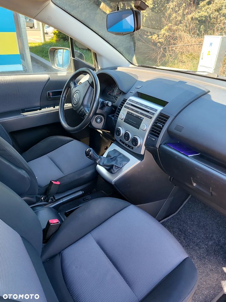 Mazda 5 - 11