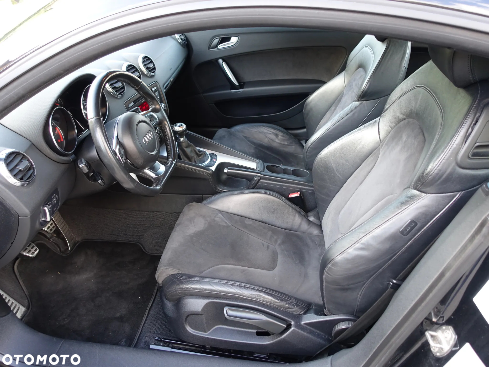 Audi TT Coupé - 10