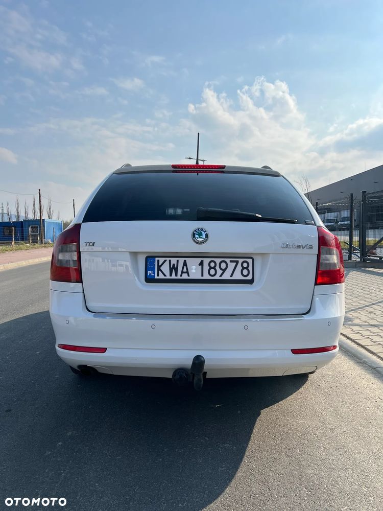 Skoda Octavia 1.6 TDI Ambiente - 6