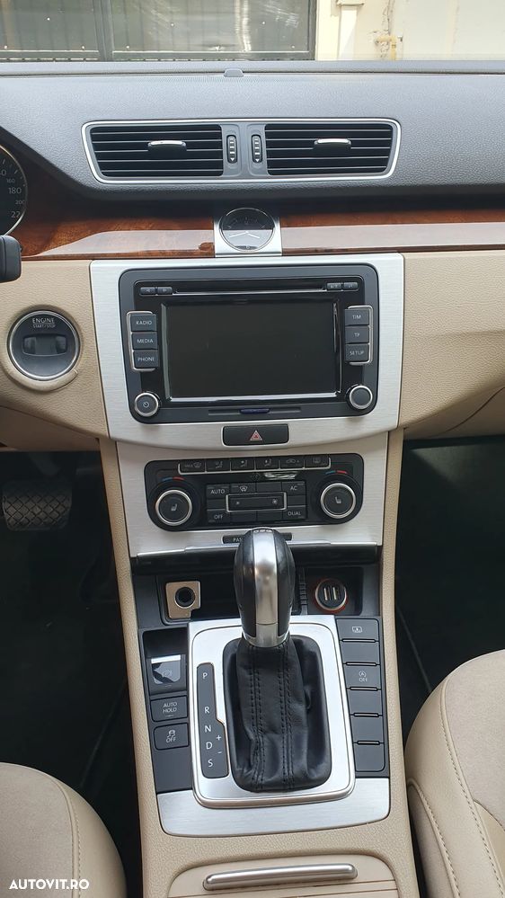 Volkswagen Passat - 7