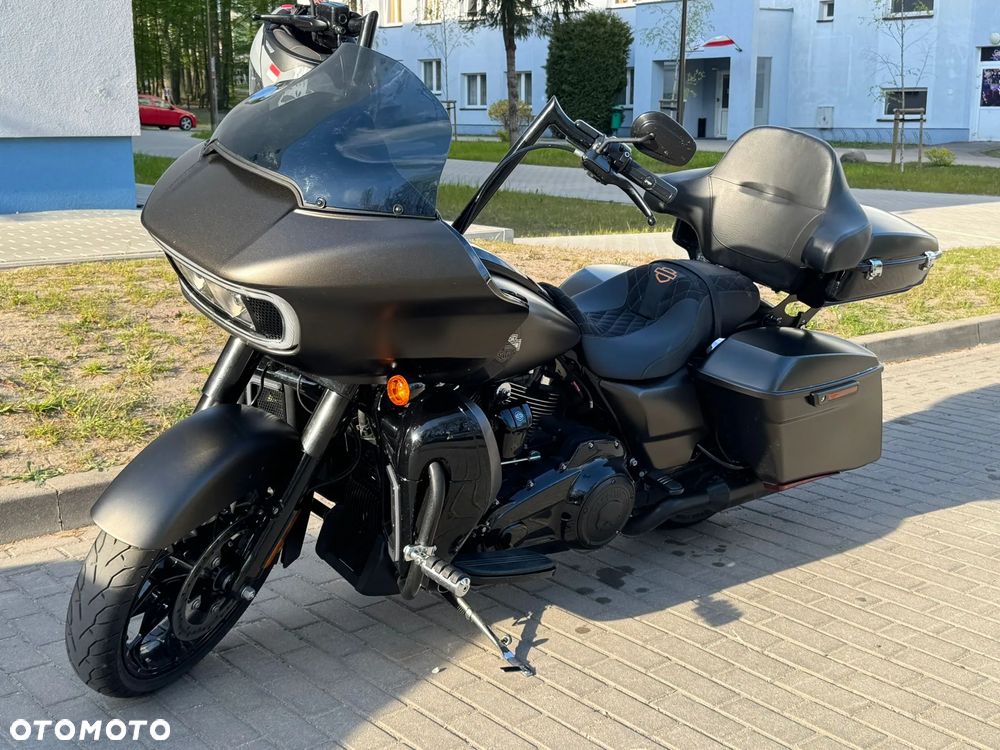 Harley-Davidson Touring Road Glide - 1