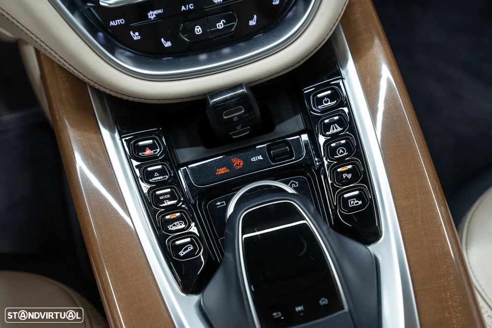 Aston Martin DBX Standard - 23