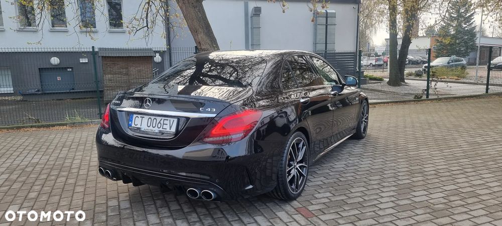 Mercedes-Benz Klasa C AMG 43 4Matic AMG TCT 9G - 13