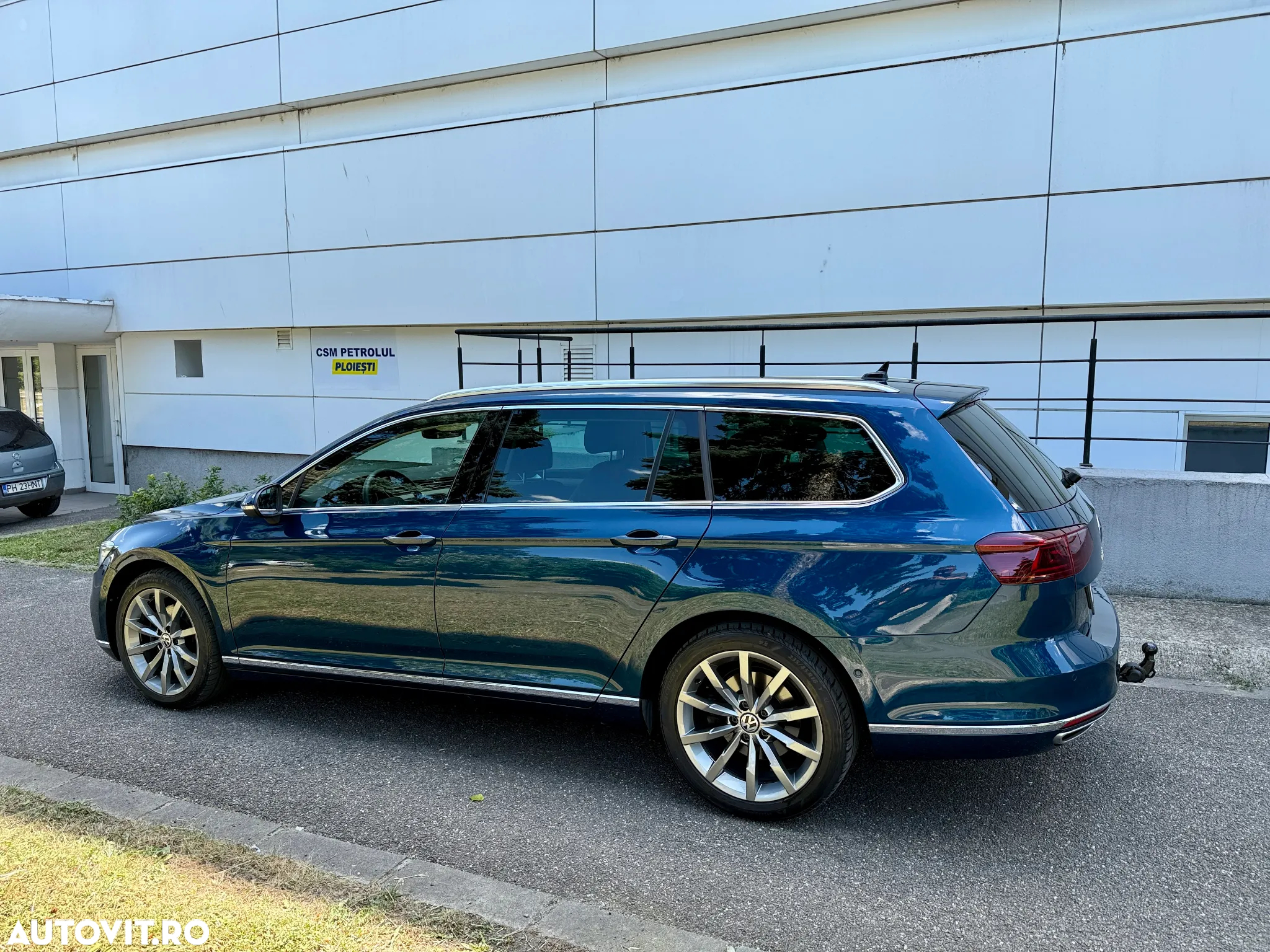 Volkswagen Passat Variant 2.0 TDI SCR DSG Highline - 8