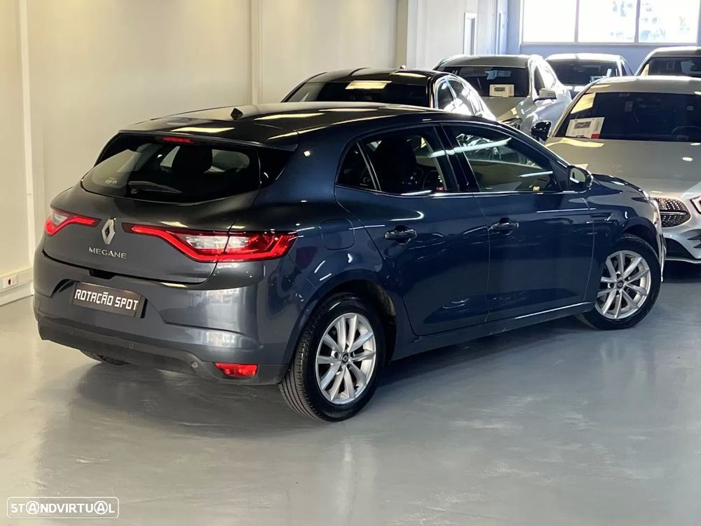 Renault Mégane ENERGY TCe 130 INTENS - 28