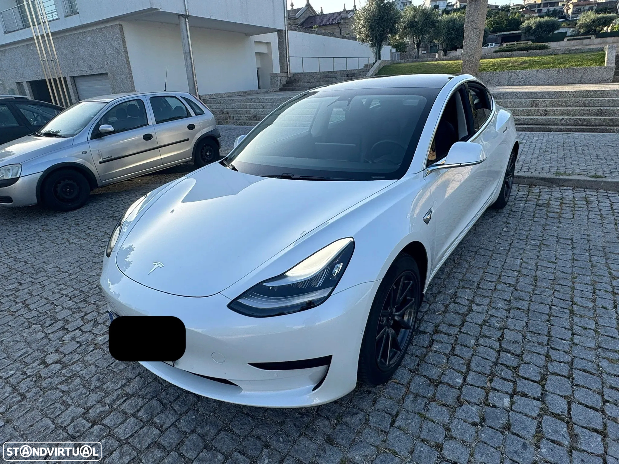 Tesla Model 3 Standard Range Plus RWD - 3