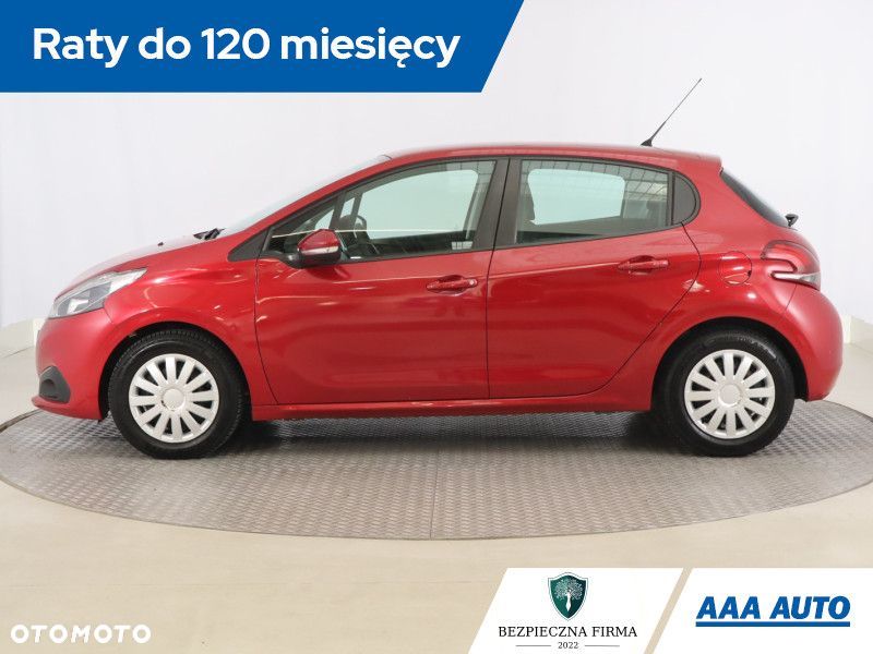 Peugeot 208 - 4