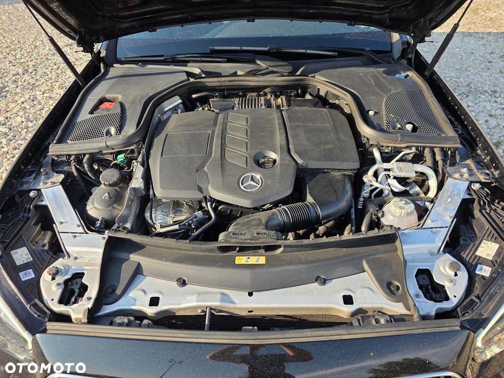 Mercedes-Benz Klasa E 300 de 4-Matic Avantgarde - 31