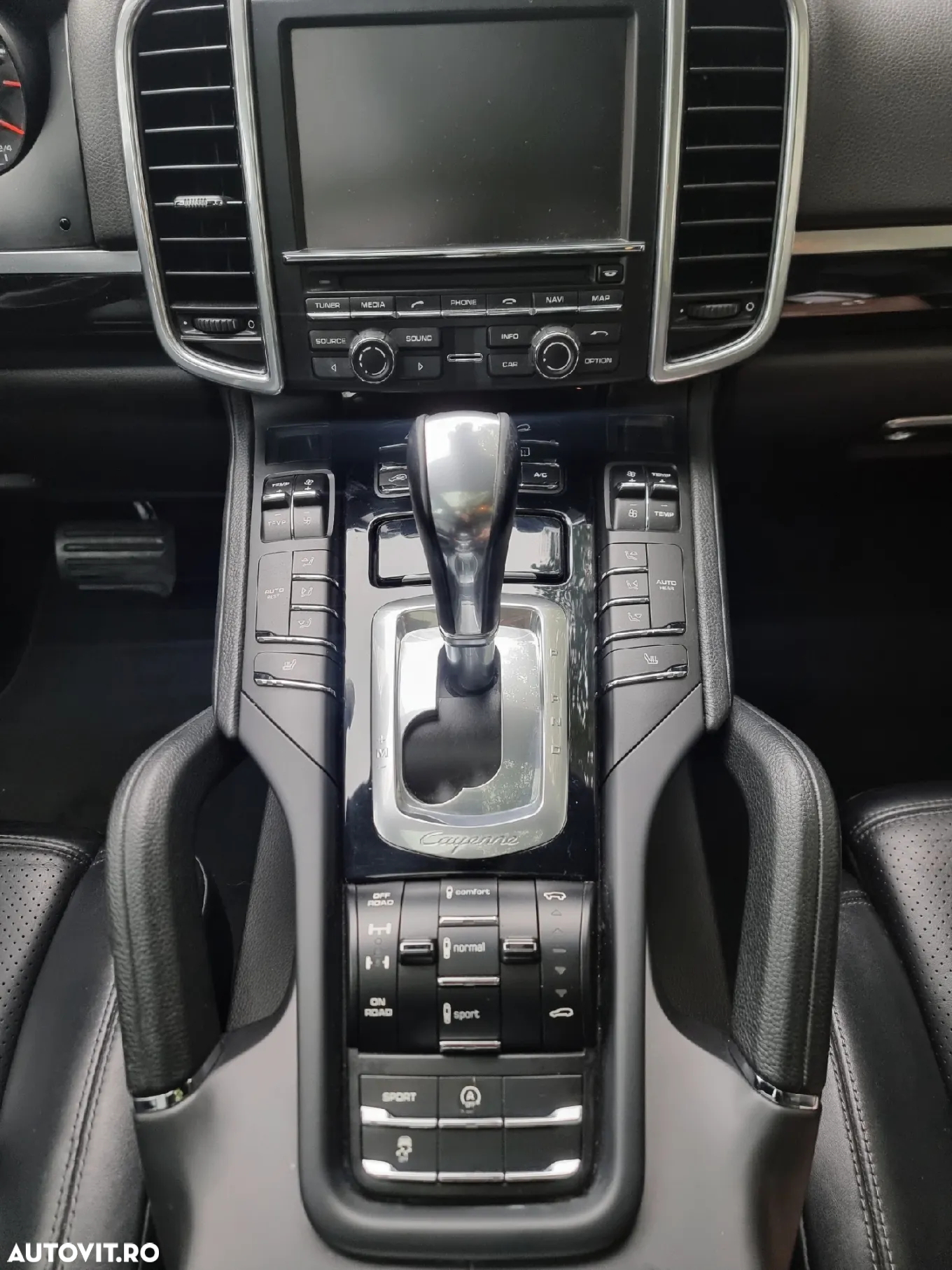 Porsche Cayenne Diesel Platinum Edition - 16