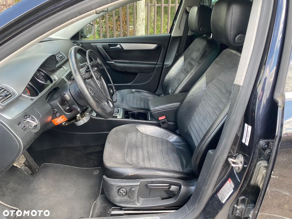 Volkswagen Passat 2.0 TDI DSG Highline - 8