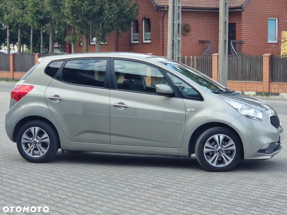 Kia Venga - 14