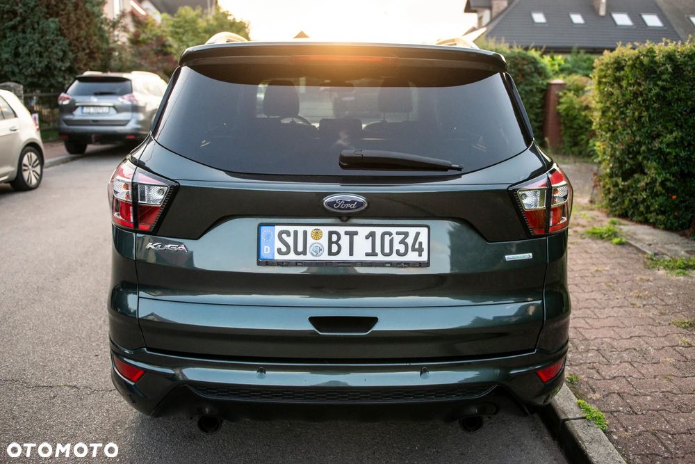 Ford Kuga 1.5 EcoBoost 2x4 ST-Line - 14