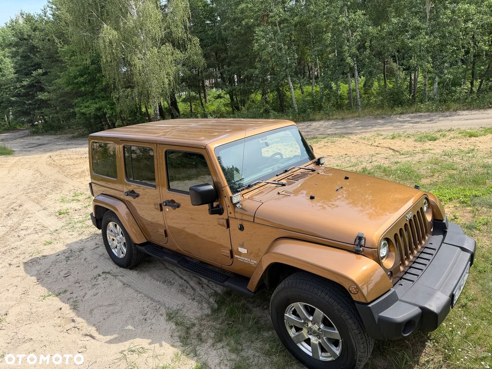 Jeep Wrangler Unlimited 3.8 Sahara - 17