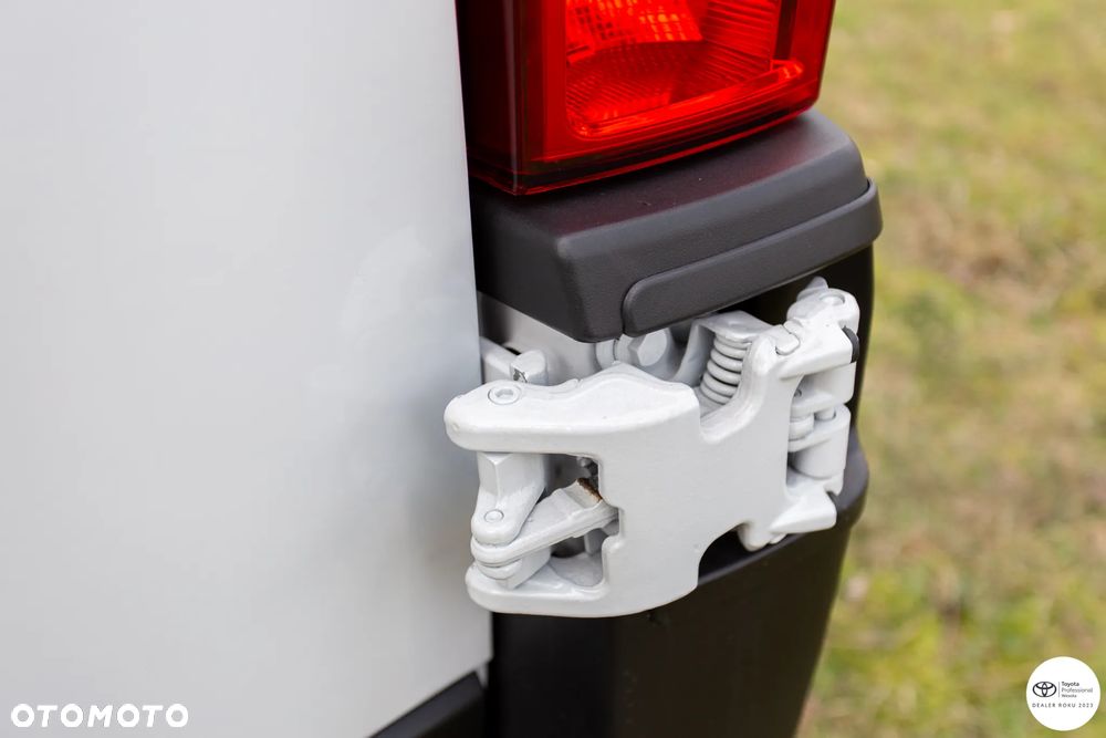 Toyota Proace Max - 8