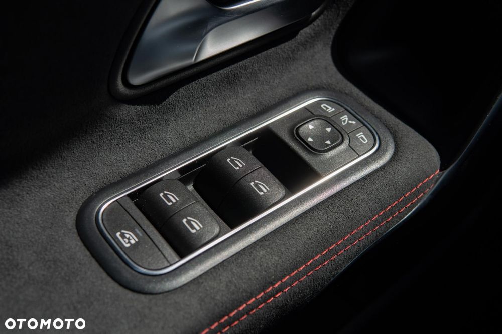 Mercedes-Benz Klasa A 200 AMG Line 7G-DCT - 37