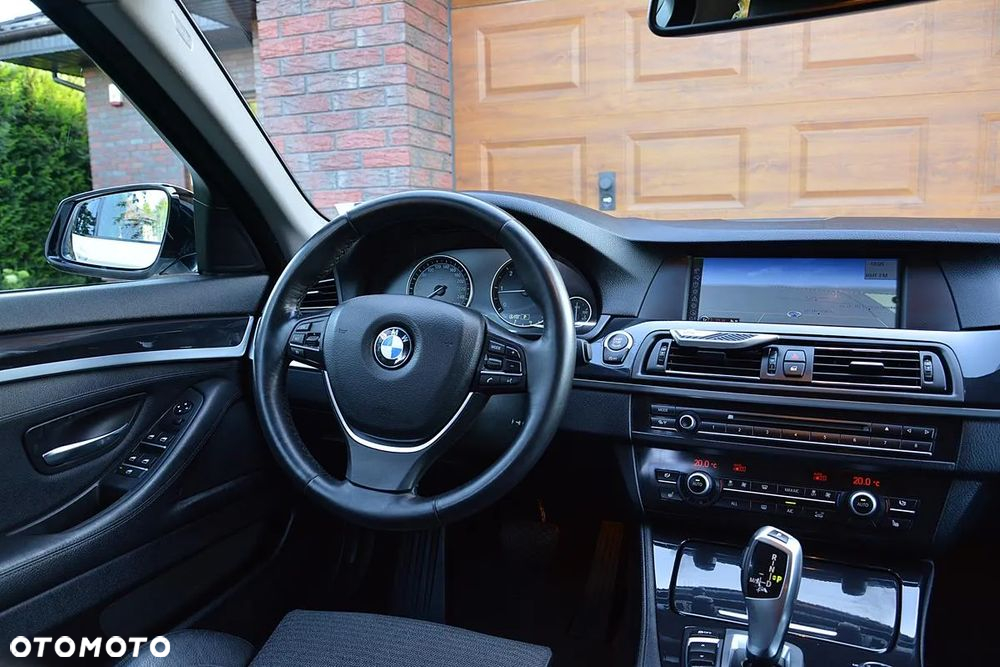 BMW Seria 5 520d Touring BluePerformance Sport-Aut - 22